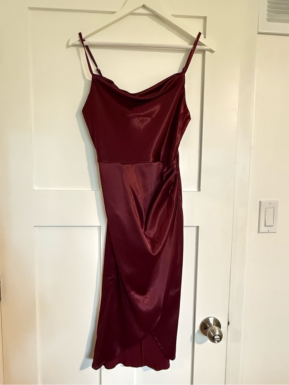 NWT Tsher XS Burgundy Dress